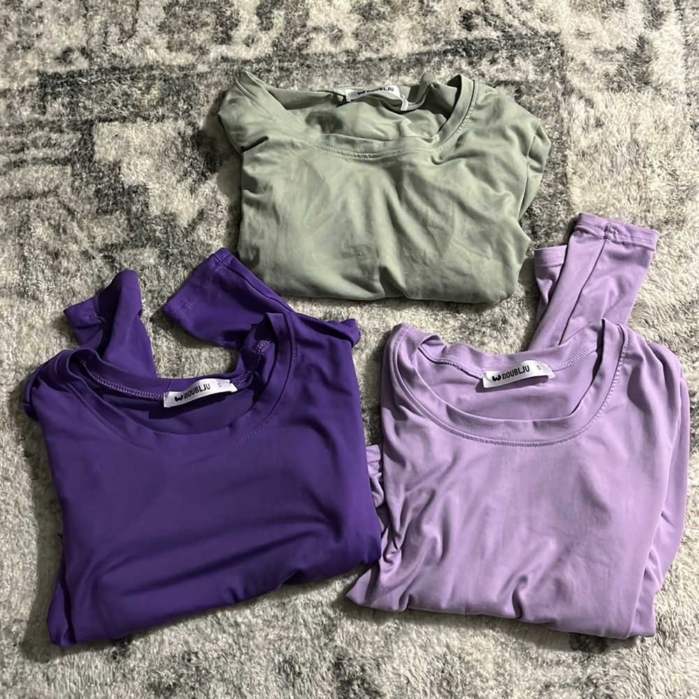 3 long sleeve shirts